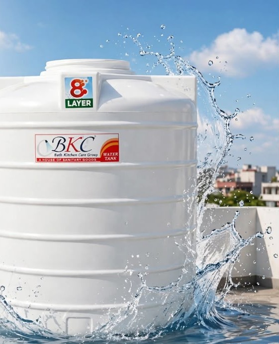 BKC 8 Layer white water storage tank with water splashing